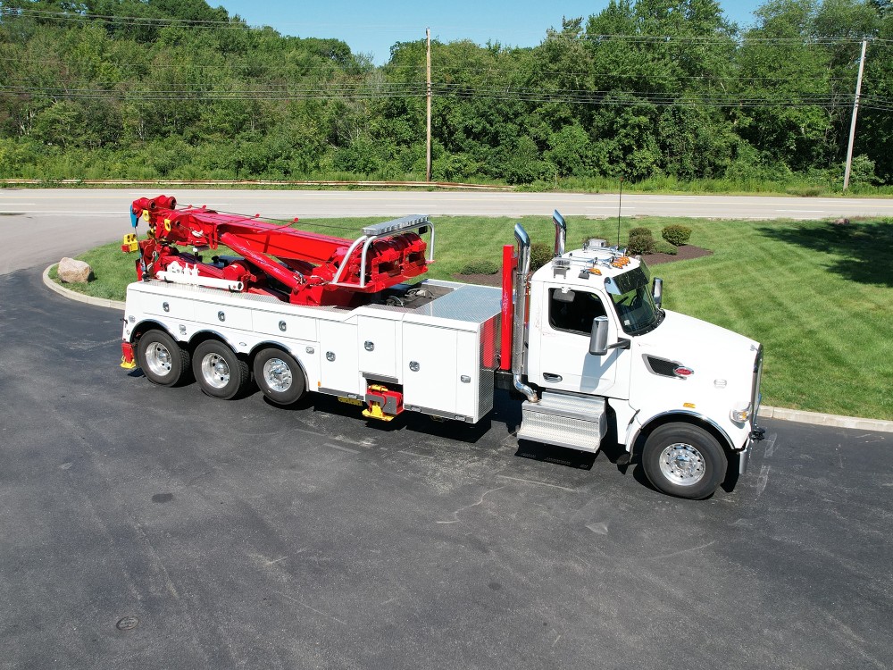 2023 Peterbilt 567 White (Key# 5300) 4